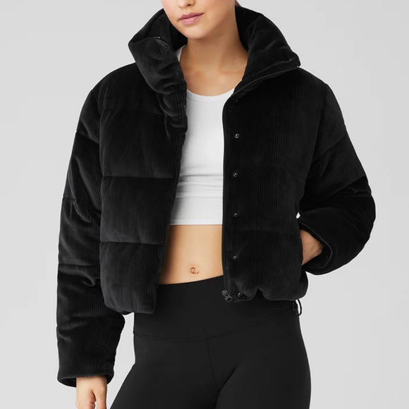 ALO Yoga Jackets & Blazers - NWT - Alo Yoga Ribbed Velour Gold Rush Puffer, M